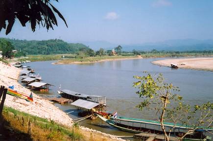 Tourists now provide the gold at Sop Ruak, but opium poppies are saild to be cultivated extensively in Myanmar, Laos, and China.