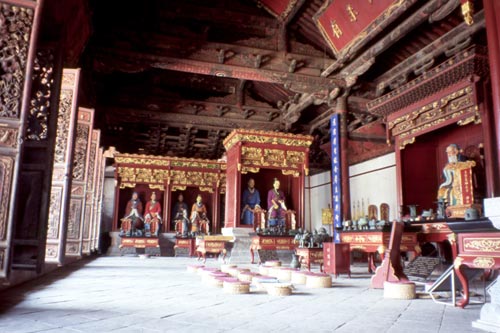 This hall contains Confucius, 4 sages, and 12 philosphers of all the dynasties.
