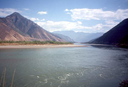 view down the Yangze River