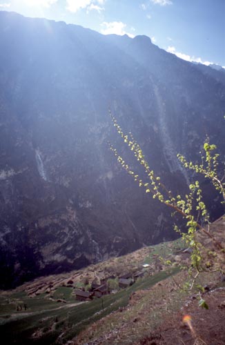 A few villages and terraced fields cling to the slopes of the gorge.