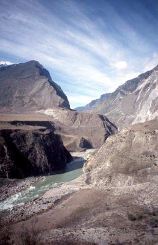 From here I follow the road north to Baishuitai and Zhongdian.